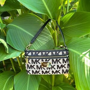 Michael Kors Mini Bag